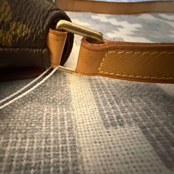 Vintage Louis Vuitton Musette shoulder bag - Picture 7 of 16